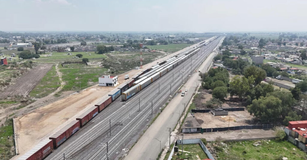 Sheinbaum Oversees Mexico-Pachuca Train Construction, Enhancing Connectivity to AIFA and Pachuca
